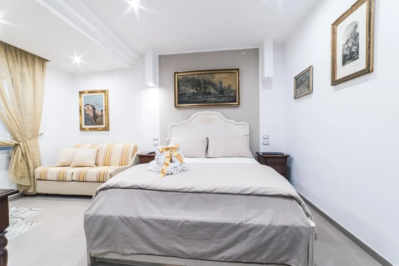 Bed and Breakfast Le Berceau Napoli Bed & Breakfast
